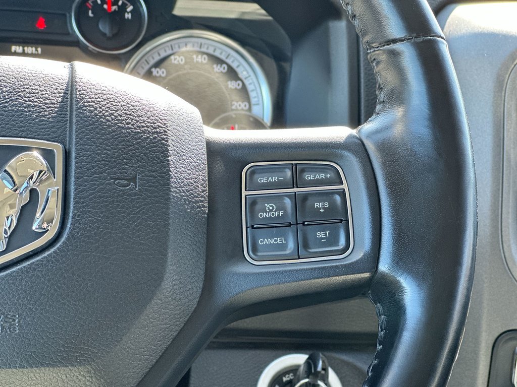 Ram 1500 Classic Express | Cam | Bluetooth | HtdSeats | Aux | AC 2022 à Saint John, Nouveau-Brunswick - 21 - w1024h768px