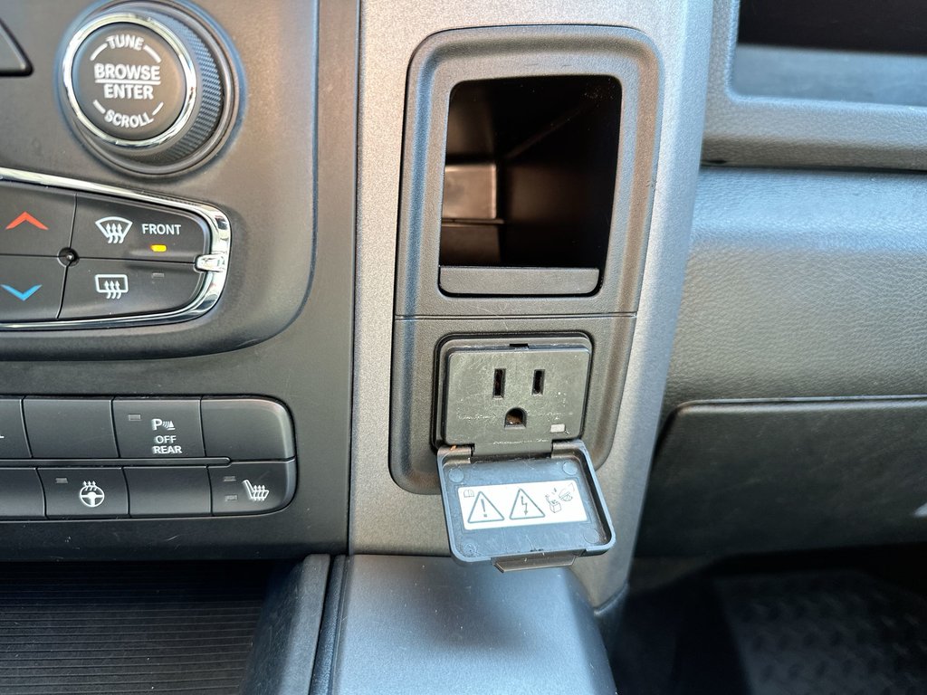 Ram 1500 Classic Express | Cam | Bluetooth | HtdSeats | Aux | AC 2022 à Saint John, Nouveau-Brunswick - 41 - w1024h768px