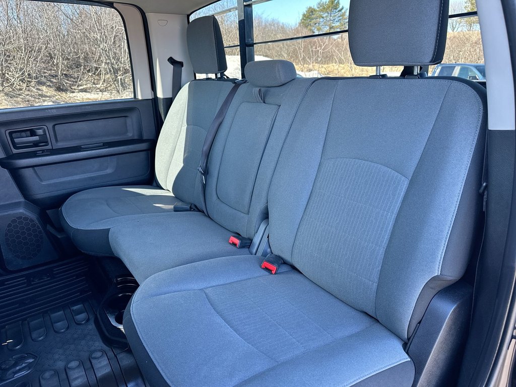 Ram 1500 Classic Express | Cam | Bluetooth | HtdSeats | Aux | AC 2022 à Saint John, Nouveau-Brunswick - 32 - w1024h768px