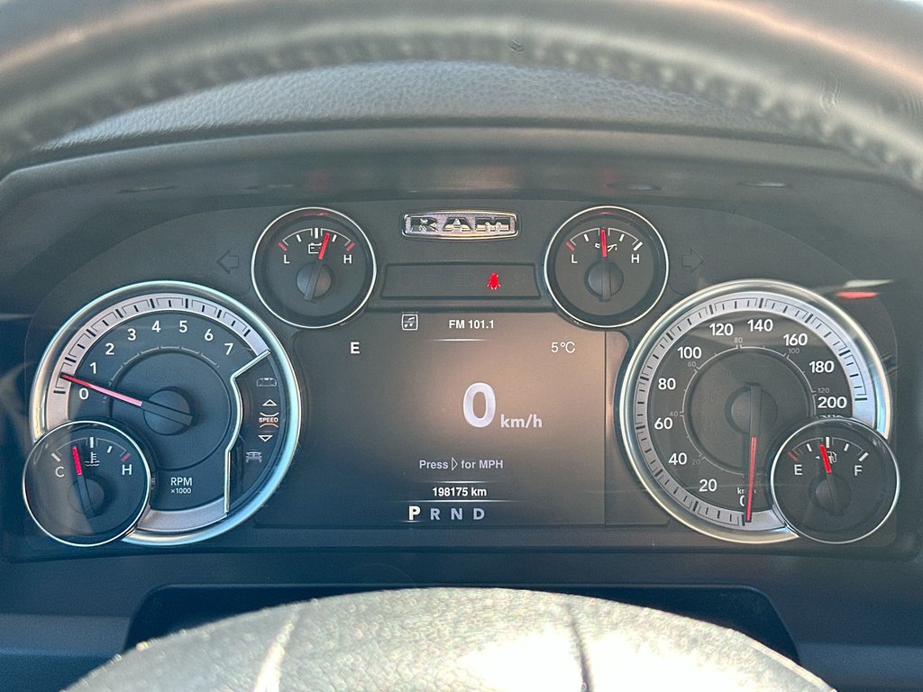 Ram 1500 Classic Express | Cam | Bluetooth | HtdSeats | Aux | AC 2022 à Saint John, Nouveau-Brunswick - 24 - w1024h768px