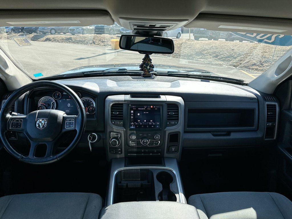 Ram 1500 Classic Express | Cam | Bluetooth | HtdSeats | Aux | AC 2022 à Saint John, Nouveau-Brunswick - 16 - w1024h768px
