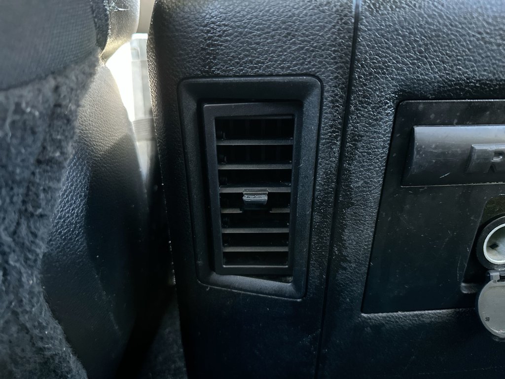 Ram 1500 Classic Express | Cam | Bluetooth | HtdSeats | Aux | AC 2022 à Saint John, Nouveau-Brunswick - 44 - w1024h768px