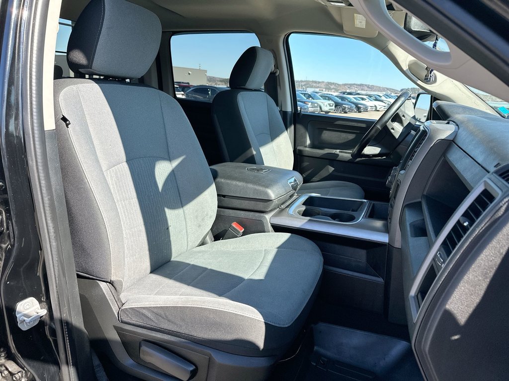 Ram 1500 Classic Express | Cam | Bluetooth | HtdSeats | Aux | AC 2022 à Saint John, Nouveau-Brunswick - 38 - w1024h768px