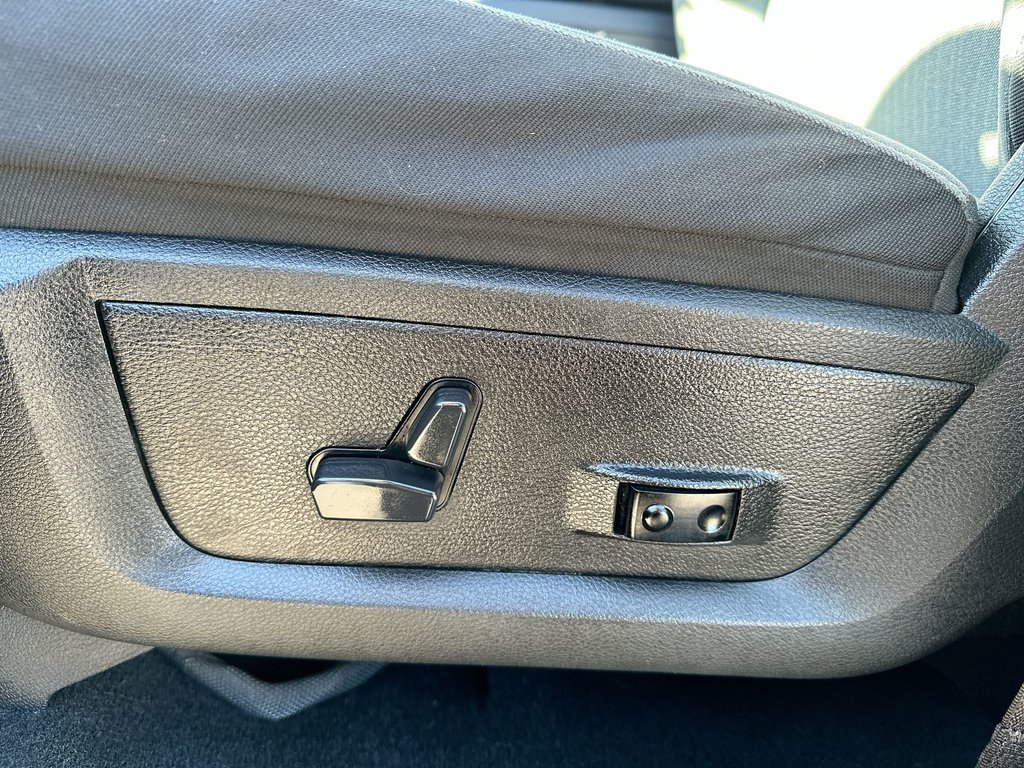 Ram 1500 Classic Express | Cam | Bluetooth | HtdSeats | Aux | AC 2022 à Saint John, Nouveau-Brunswick - 14 - w1024h768px