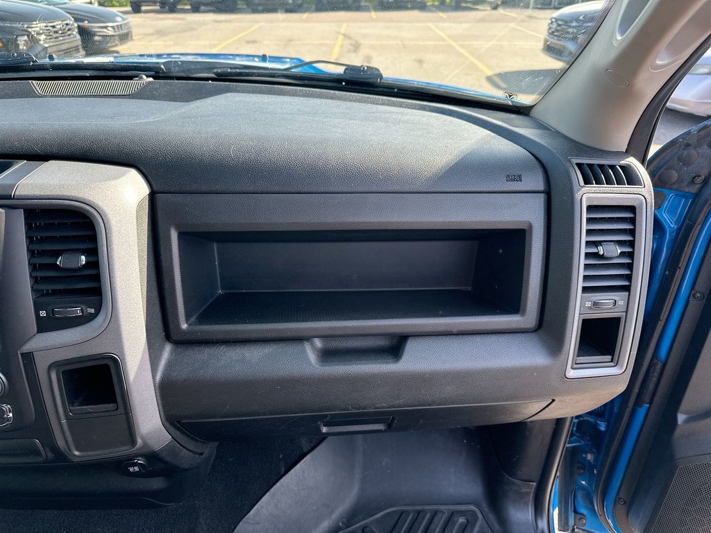 2022 Ram 1500 Classic Express | Night Ed | Cam | Aux |  Warranty to 2027 in Saint John, New Brunswick - 44 - w1024h768px