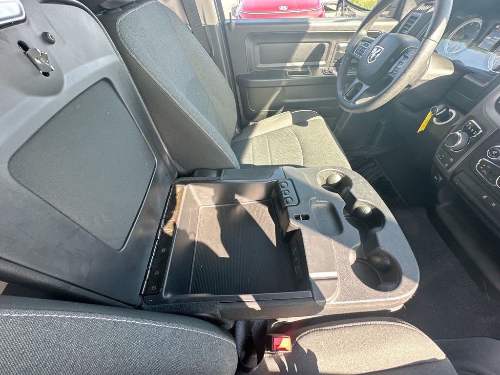 2022 Ram 1500 Classic Express | Night Ed | Cam | Aux |  Warranty to 2027 in Saint John, New Brunswick - 50 - w1024h768px