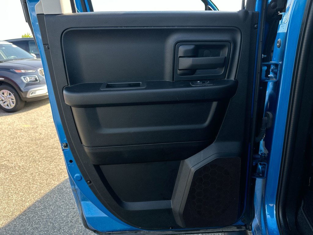 2022 Ram 1500 Classic Express | Night Ed | Cam | Aux |  Warranty to 2027 in Saint John, New Brunswick - 35 - w1024h768px