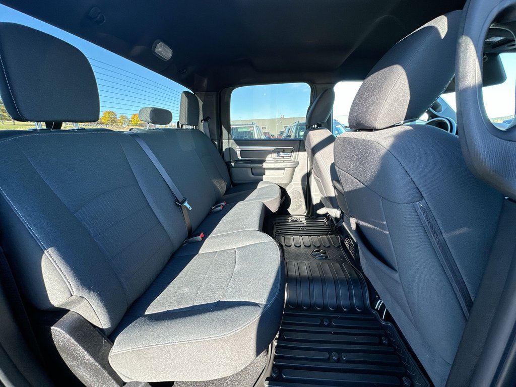 2022 Ram 1500 Classic Warlock | Cam | RmtStart | Warranty to 2028 in Saint John, New Brunswick - 39 - w1024h768px