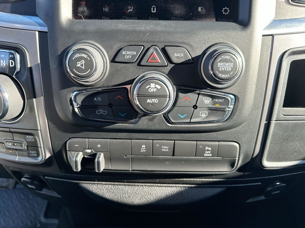 2022 Ram 1500 Classic Warlock | Cam | RmtStart | Warranty to 2028 in Saint John, New Brunswick - 27 - w1024h768px