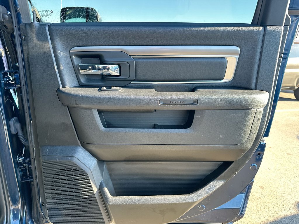 2022 Ram 1500 Classic Warlock | Cam | RmtStart | Warranty to 2028 in Saint John, New Brunswick - 41 - w1024h768px