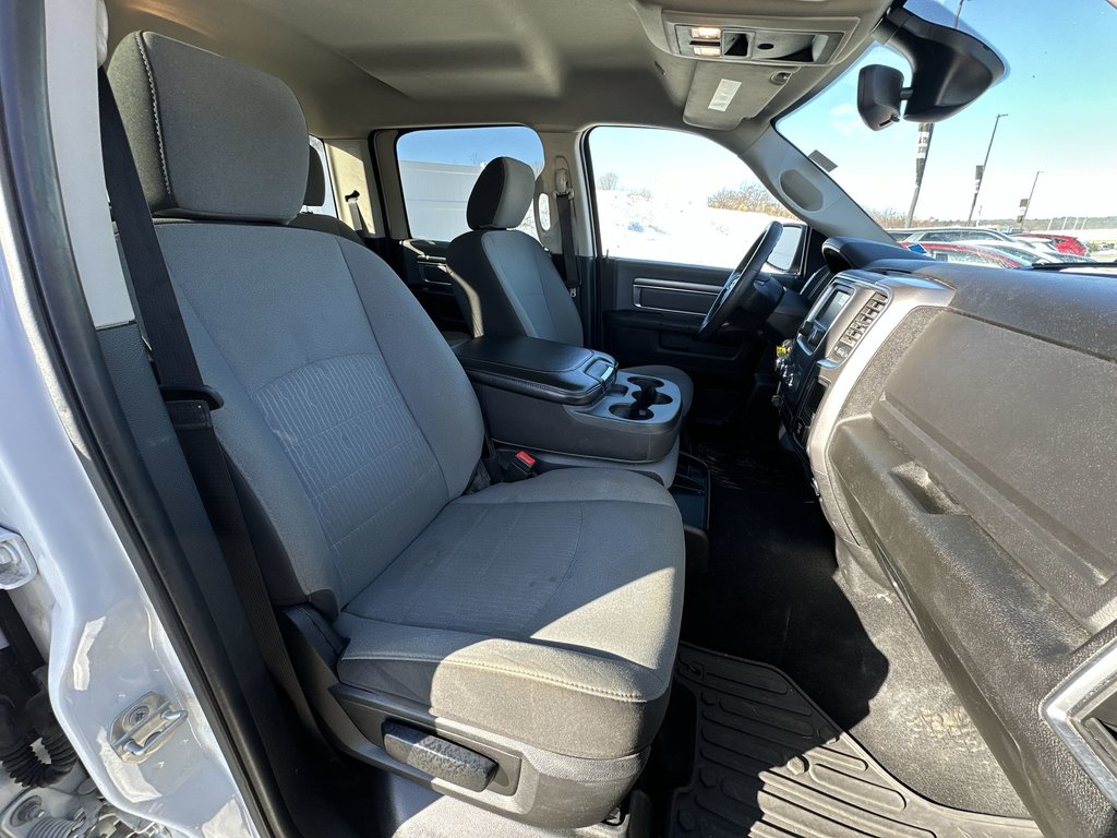 Ram 1500 Classic SLT | Cam | HtdSeat | Bluetooth | Warranty to 2028 2023 à Saint John, Nouveau-Brunswick - 42 - w1024h768px