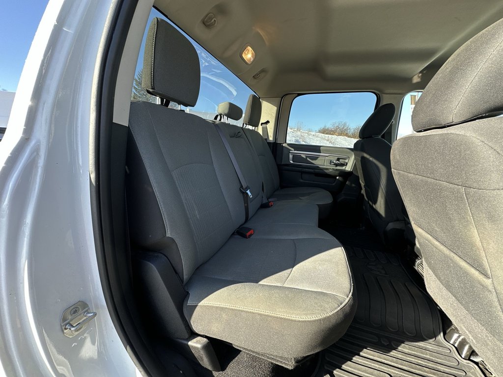 Ram 1500 Classic SLT | Cam | HtdSeat | Bluetooth | Warranty to 2028 2023 à Saint John, Nouveau-Brunswick - 40 - w1024h768px