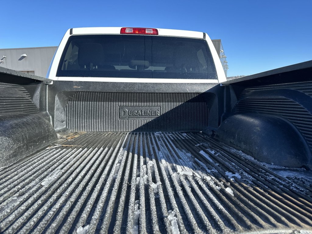 Ram 1500 Classic SLT | Cam | HtdSeat | Bluetooth | Warranty to 2028 2023 à Saint John, Nouveau-Brunswick - 38 - w1024h768px