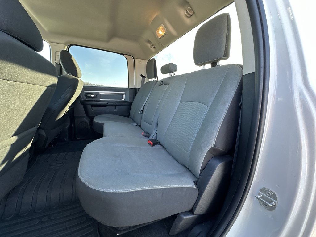 Ram 1500 Classic SLT | Cam | HtdSeat | Bluetooth | Warranty to 2028 2023 à Saint John, Nouveau-Brunswick - 34 - w1024h768px