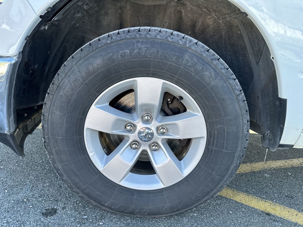 Ram 1500 Classic SLT | Cam | HtdSeat | Bluetooth | Warranty to 2028 2023 à Saint John, Nouveau-Brunswick - 10 - w1024h768px