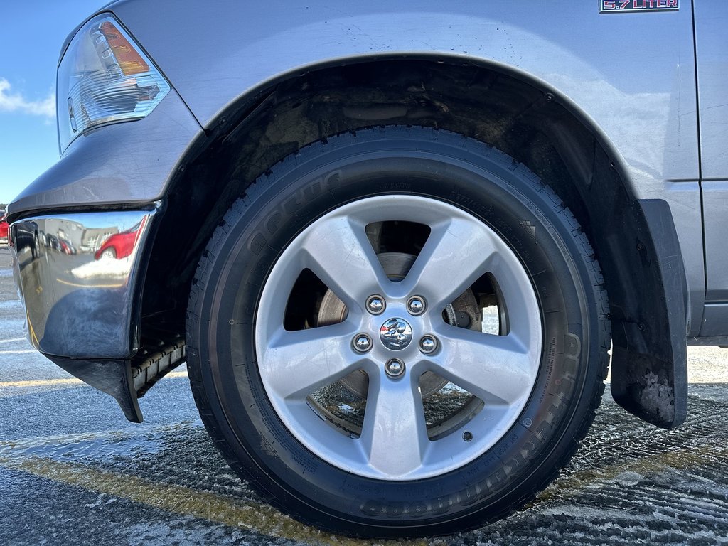 2023 Ram 1500 Classic SLT | Cam | Bluetooth | Aux | Warranty to 2028 in Saint John, New Brunswick - 10 - w1024h768px