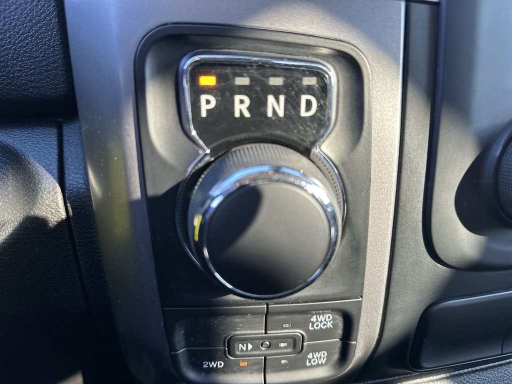 2023 Ram 1500 Classic SLT | Cam | Bluetooth | Aux | Warranty to 2028 in Saint John, New Brunswick - 29 - w1024h768px