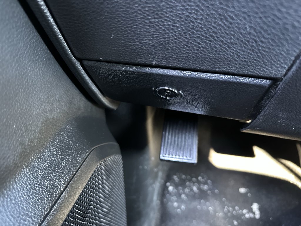 2023 Ram 1500 Classic SLT | Cam | Bluetooth | Aux | Warranty to 2028 in Saint John, New Brunswick - 30 - w1024h768px