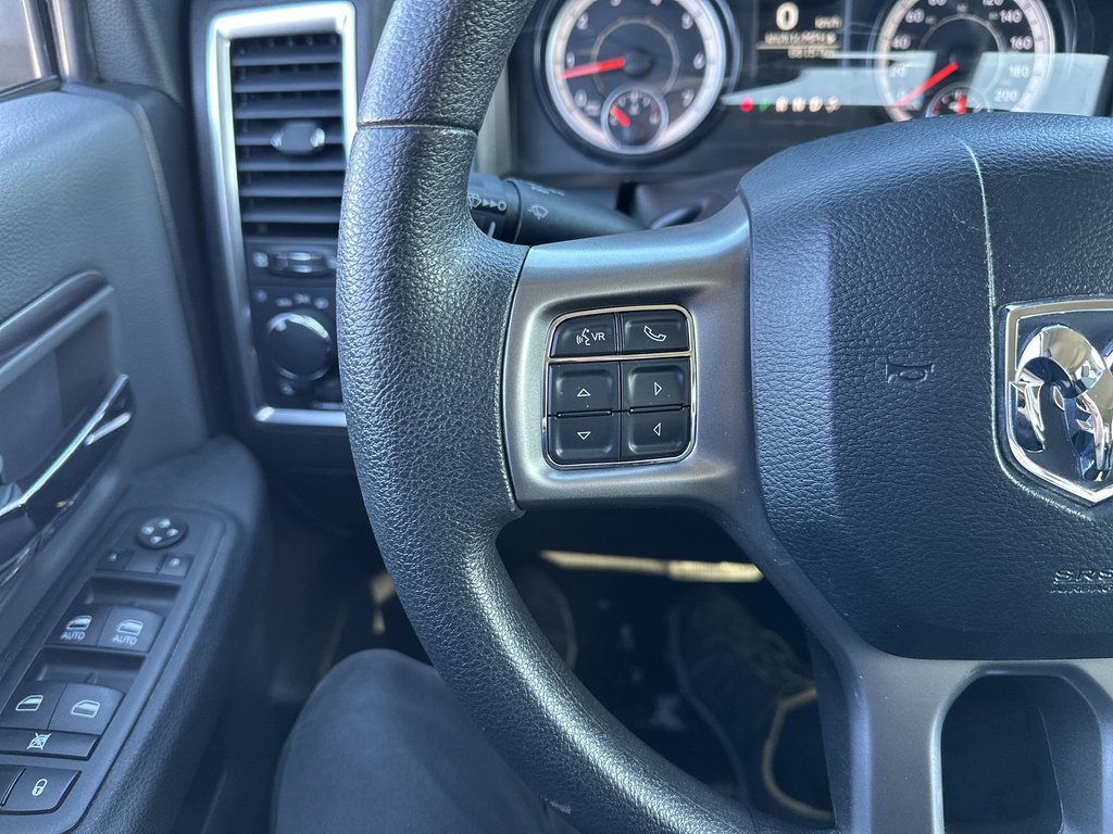 2023 Ram 1500 Classic SLT | Cam | Bluetooth | Aux | Warranty to 2028 in Saint John, New Brunswick - 20 - w1024h768px