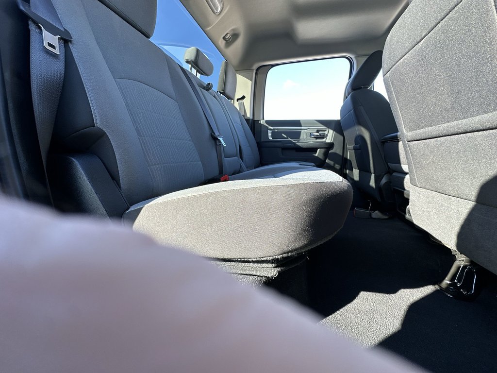 2023 Ram 1500 Classic SLT | Cam | Bluetooth | Aux | Warranty to 2028 in Saint John, New Brunswick - 38 - w1024h768px