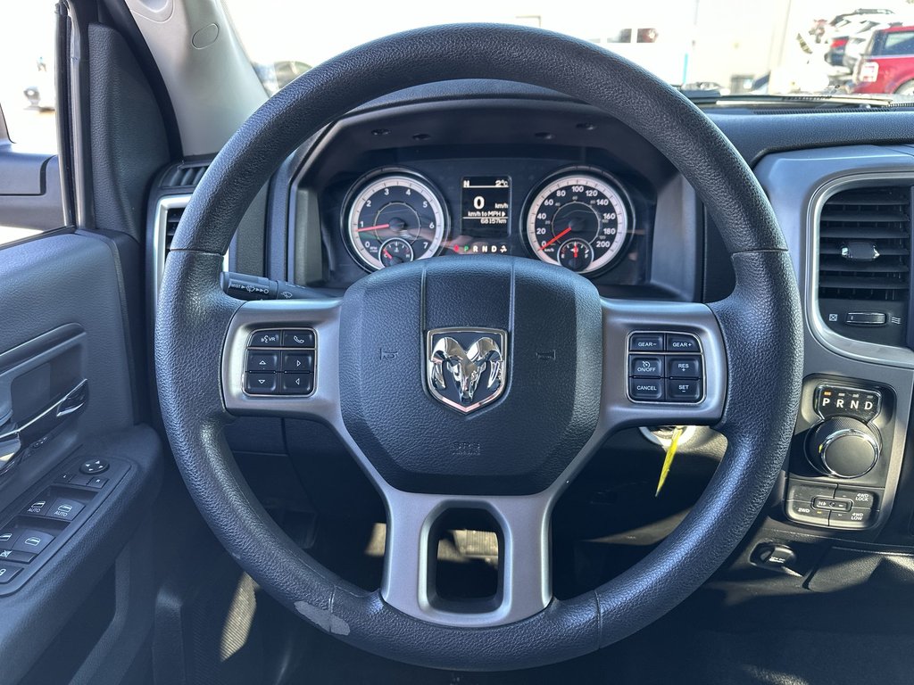 2023 Ram 1500 Classic SLT | Cam | Bluetooth | Aux | Warranty to 2028 in Saint John, New Brunswick - 18 - w1024h768px