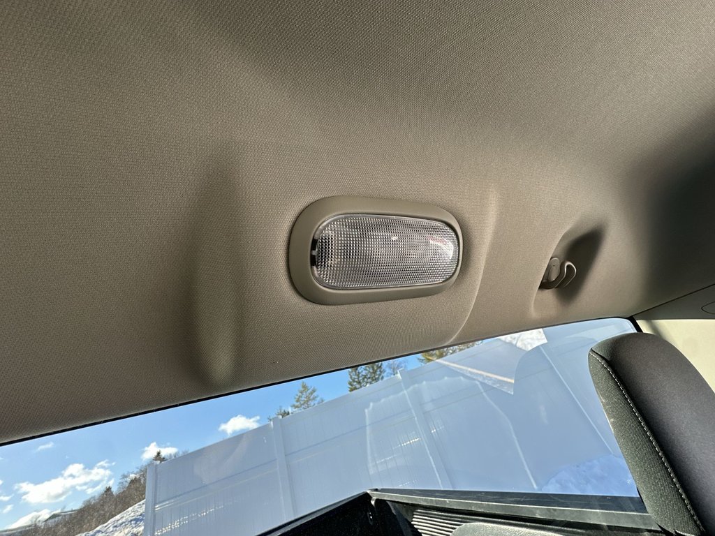 2023 Ram 1500 Classic SLT | Cam | Bluetooth | Aux | Warranty to 2028 in Saint John, New Brunswick - 46 - w1024h768px