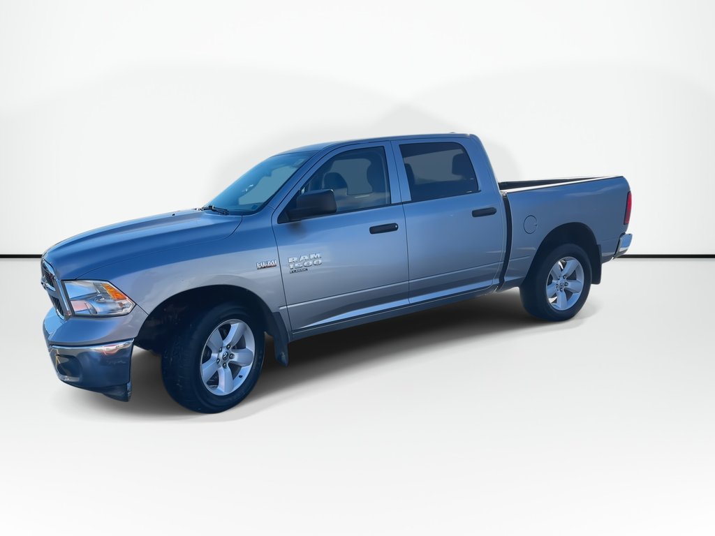 2023 Ram 1500 Classic SLT | Cam | Bluetooth | Aux | Warranty to 2028 in Saint John, New Brunswick - 5 - w1024h768px
