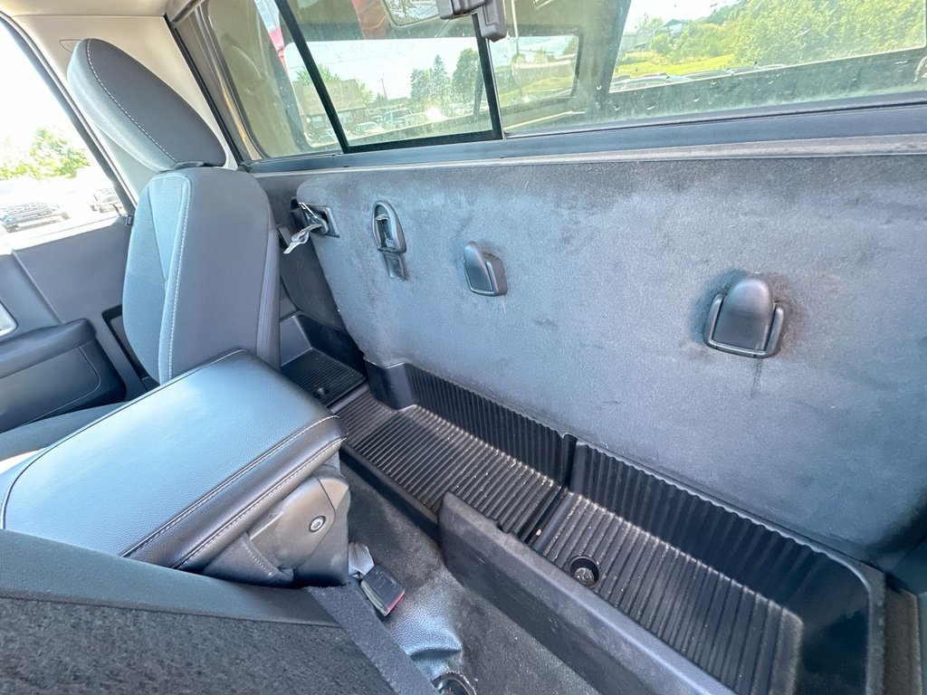 2023 Ram 1500 Classic in Antigonish, Nova Scotia - 33 - w1024h768px