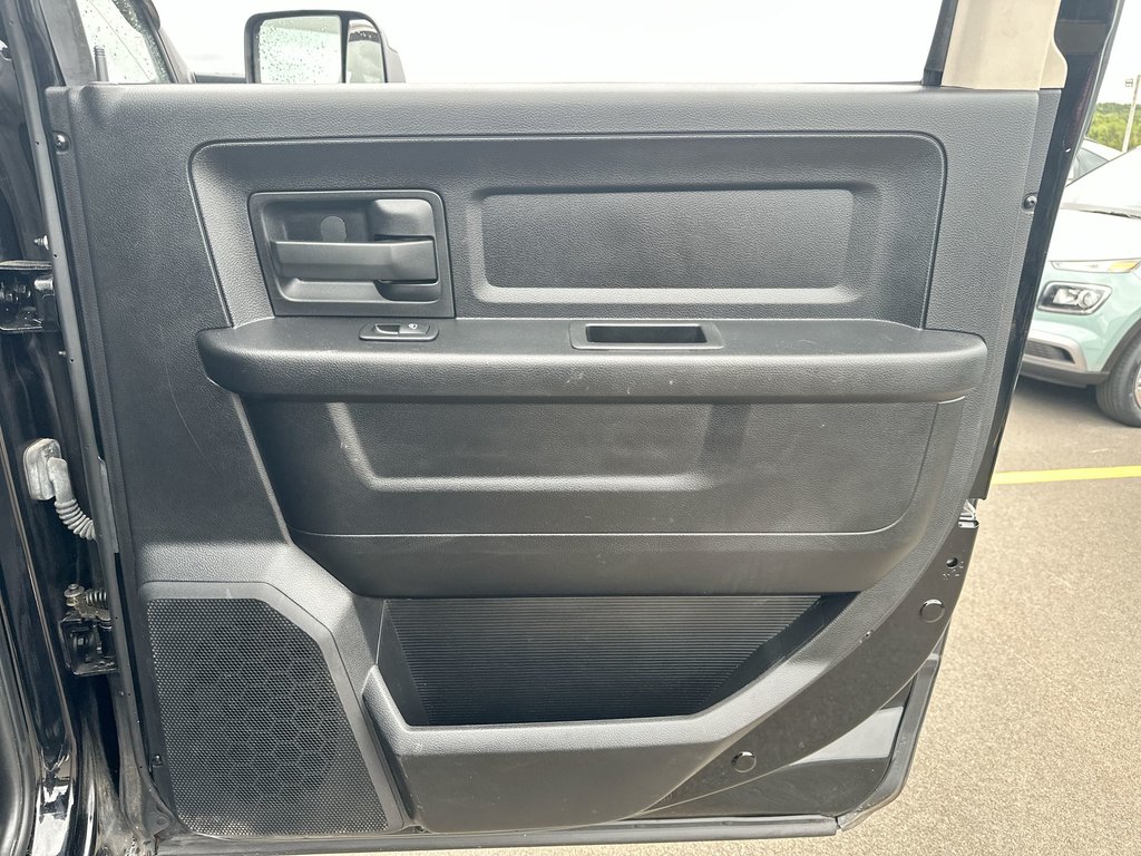 2015 Ram 1500 ST | Cam | Keyless | PwrLcks | AC | Cruise | Aux in Saint John, New Brunswick - 41 - w1024h768px