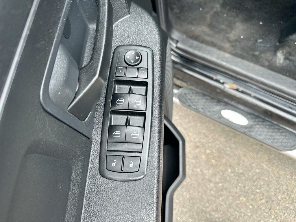 2015 Ram 1500 ST | Cam | Keyless | PwrLcks | AC | Cruise | Aux in Saint John, New Brunswick - 15 - w1024h768px