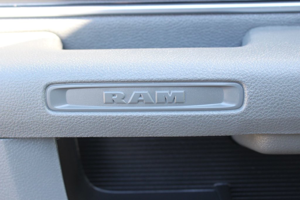 Ram 1500 Express | Cruise | A/C | Bluetooth | Aux | USB 2016 à Saint John, Nouveau-Brunswick - 9 - w1024h768px