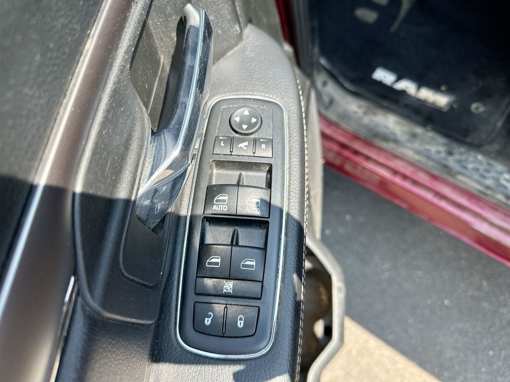 2018 Ram 1500 Sport | Roof | Lthr | Cam | Bluetooth | Keyless in Saint John, New Brunswick - 15 - w1024h768px