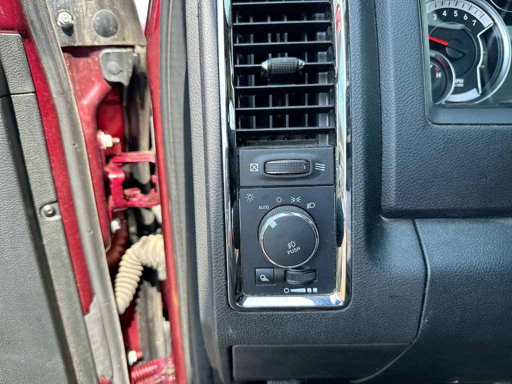2018 Ram 1500 Sport | Roof | Lthr | Cam | Bluetooth | Keyless in Saint John, New Brunswick - 48 - w1024h768px