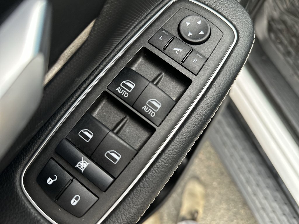 Ram 1500 Rebel | Roof | HtdSeat | Lthr | Warranty to 2027 2022 à Saint John, Nouveau-Brunswick - 15 - w1024h768px