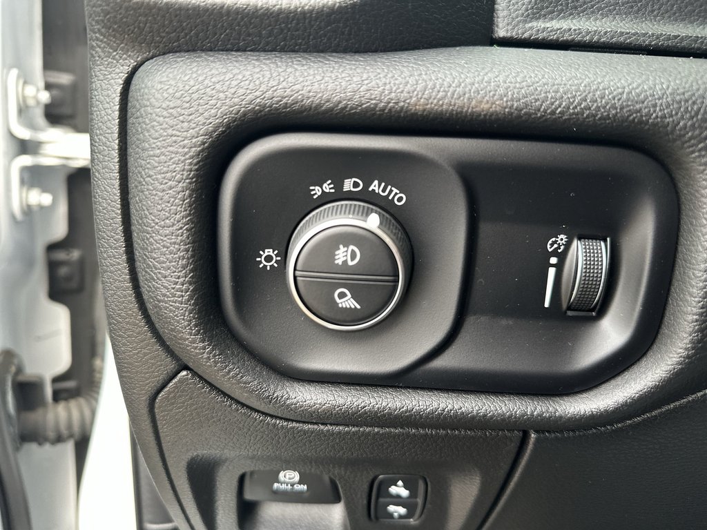 Ram 1500 Rebel | Roof | HtdSeat | Lthr | Warranty to 2027 2022 à Saint John, Nouveau-Brunswick - 31 - w1024h768px