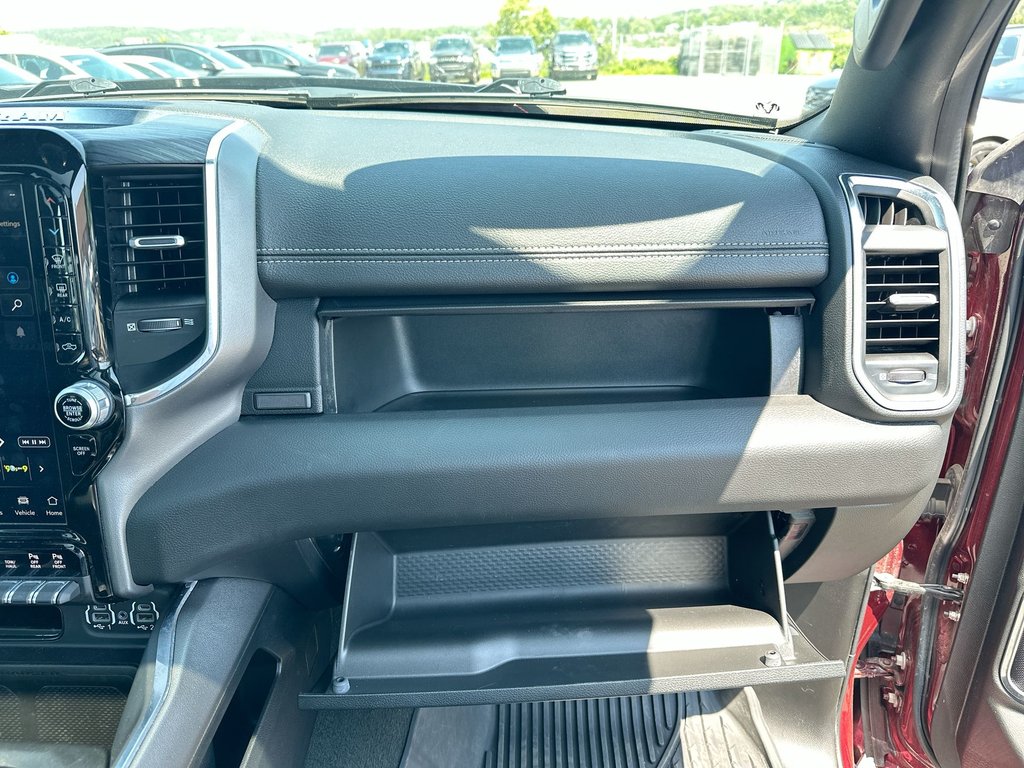 Ram 1500 Laramie | Lthr | PanRoof | Nav | Warranty to 2029 2024 à Saint John, Nouveau-Brunswick - 43 - w1024h768px