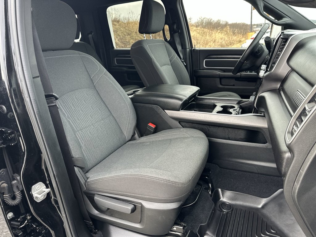 Ram 3500 Big Horn | Diesel | Cam | Warranty to 2029 2024 à Saint John, Nouveau-Brunswick - 42 - w1024h768px