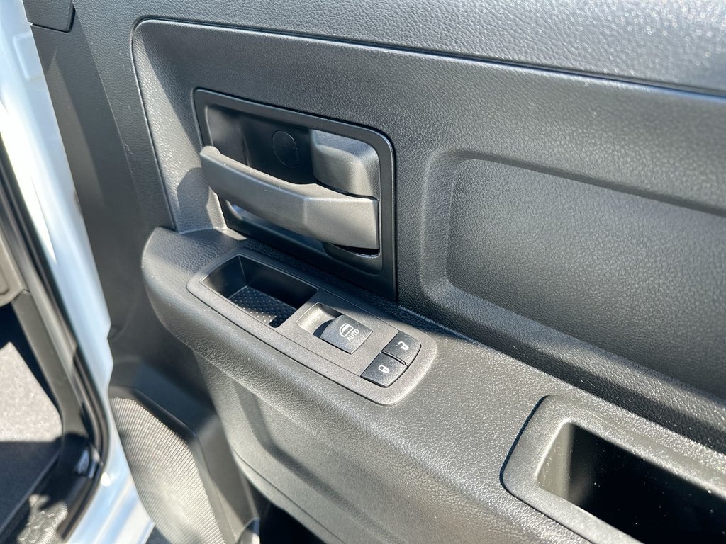 2024 Ram 3500 Tradesman | Diesel | Cam | AC | Warranty to 2029 in Saint John, New Brunswick - 41 - w1024h768px