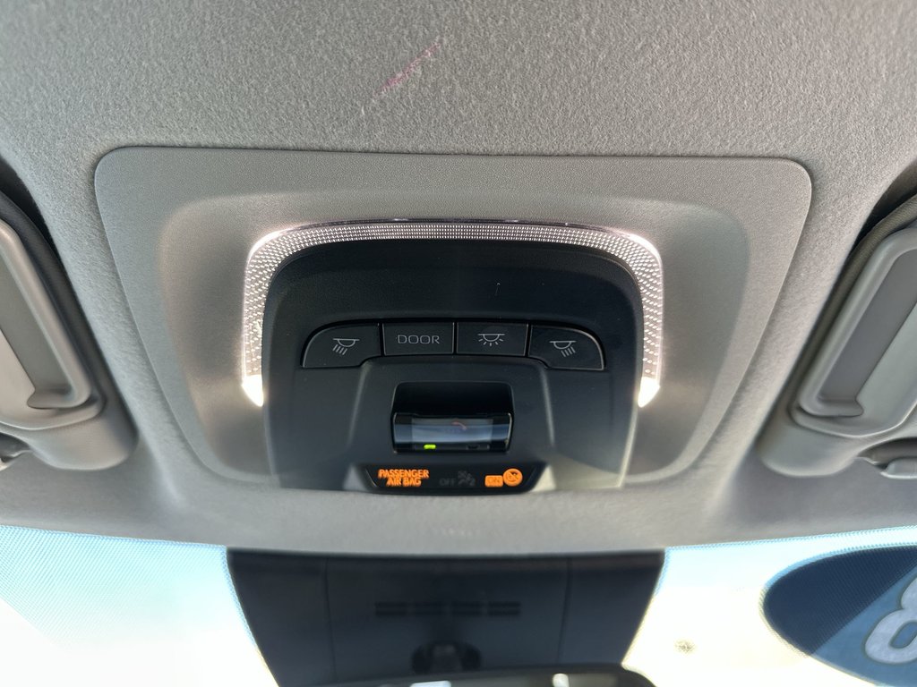 Toyota Corolla Cross LE | Cam | HtdSeats | Bluetooth | Warranty to 2028 2023 à Saint John, Nouveau-Brunswick - 48 - w1024h768px