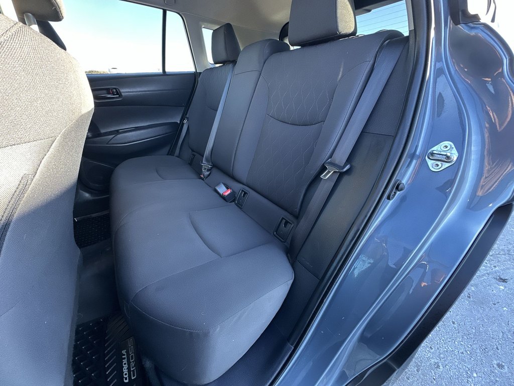 Toyota Corolla Cross LE | Cam | HtdSeats | Bluetooth | Warranty to 2028 2023 à Saint John, Nouveau-Brunswick - 32 - w1024h768px