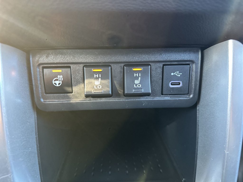 Toyota Corolla Cross LE | Cam | HtdSeats | Bluetooth | Warranty to 2028 2023 à Saint John, Nouveau-Brunswick - 28 - w1024h768px