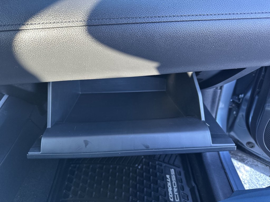 Toyota Corolla Cross LE | Cam | HtdSeats | Bluetooth | Warranty to 2028 2023 à Saint John, Nouveau-Brunswick - 43 - w1024h768px