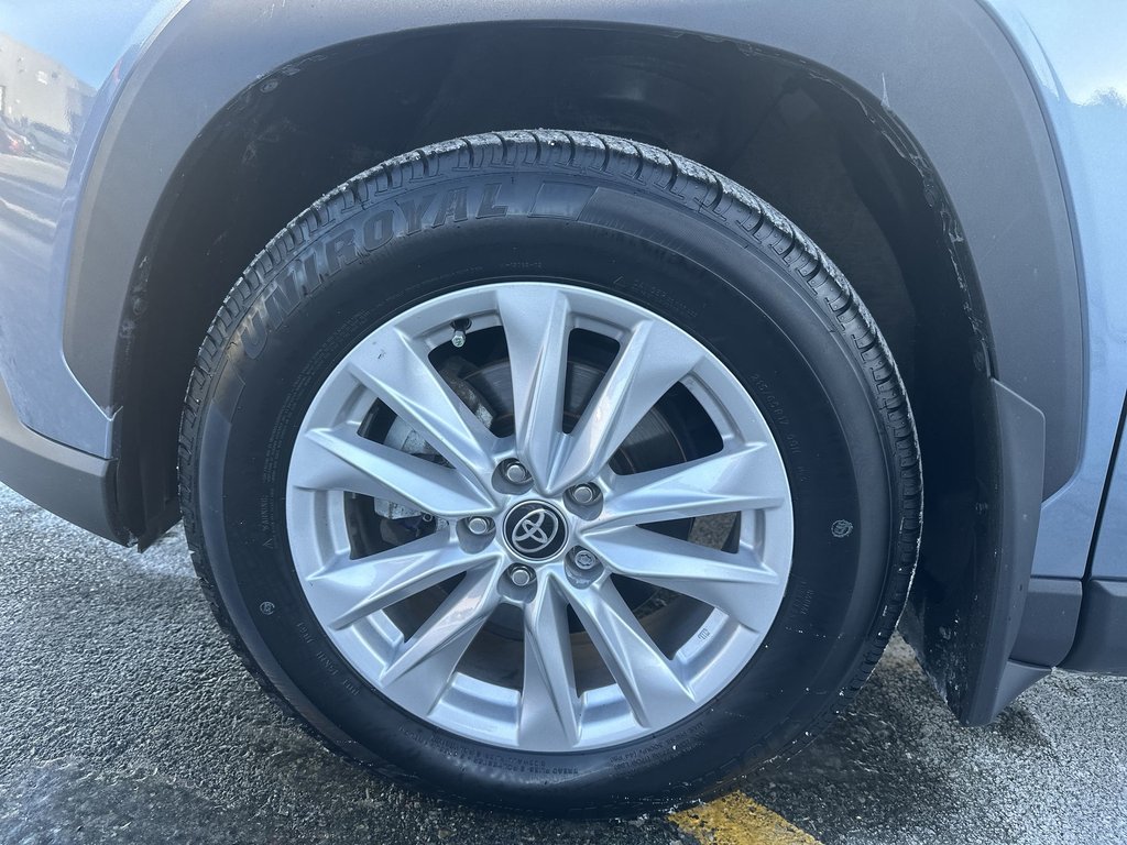 Toyota Corolla Cross LE | Cam | HtdSeats | Bluetooth | Warranty to 2028 2023 à Saint John, Nouveau-Brunswick - 10 - w1024h768px
