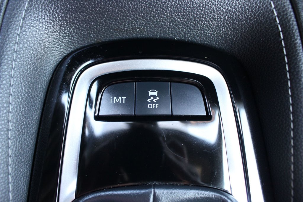 2022 Toyota Corolla Hatchback Cam | Bluetooth | USB | Keyless | Warranty to 2026 in Saint John, New Brunswick - 25 - w1024h768px