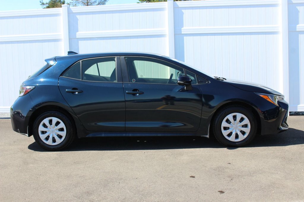 2022 Toyota Corolla Hatchback Cam | Bluetooth | USB | Keyless | Warranty to 2026 in Saint John, New Brunswick - 8 - w1024h768px