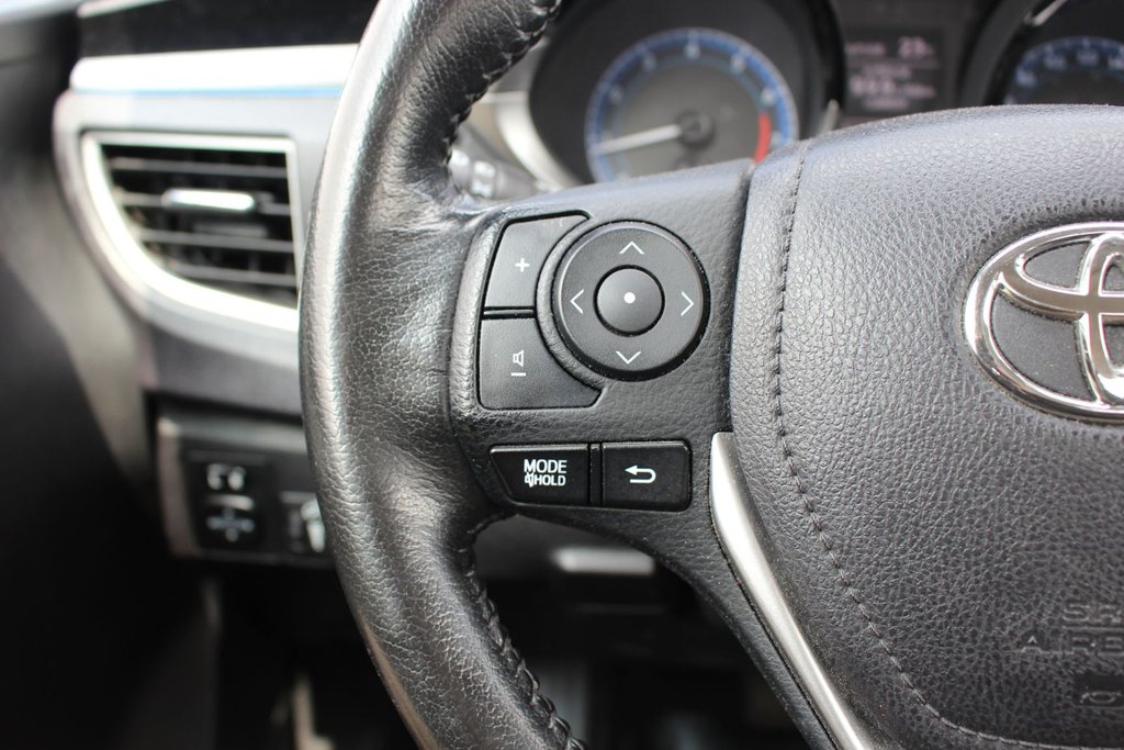 2016 Toyota Corolla S | Roof | Nav | Cam | USB | HtdSeats | Bluetooth in Saint John, New Brunswick - 18 - w1024h768px