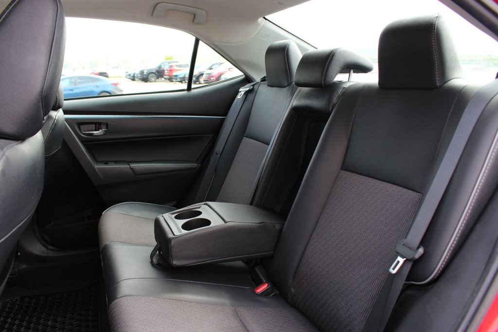 2016 Toyota Corolla S | Roof | Nav | Cam | USB | HtdSeats | Bluetooth in Saint John, New Brunswick - 30 - w1024h768px