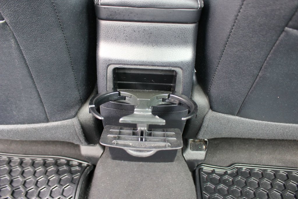 2016 Toyota Corolla S | Roof | Nav | Cam | USB | HtdSeats | Bluetooth in Saint John, New Brunswick - 33 - w1024h768px
