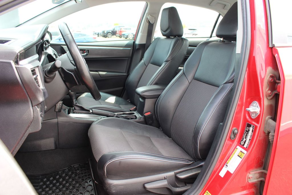 2016 Toyota Corolla S | Roof | Nav | Cam | USB | HtdSeats | Bluetooth in Saint John, New Brunswick - 10 - w1024h768px