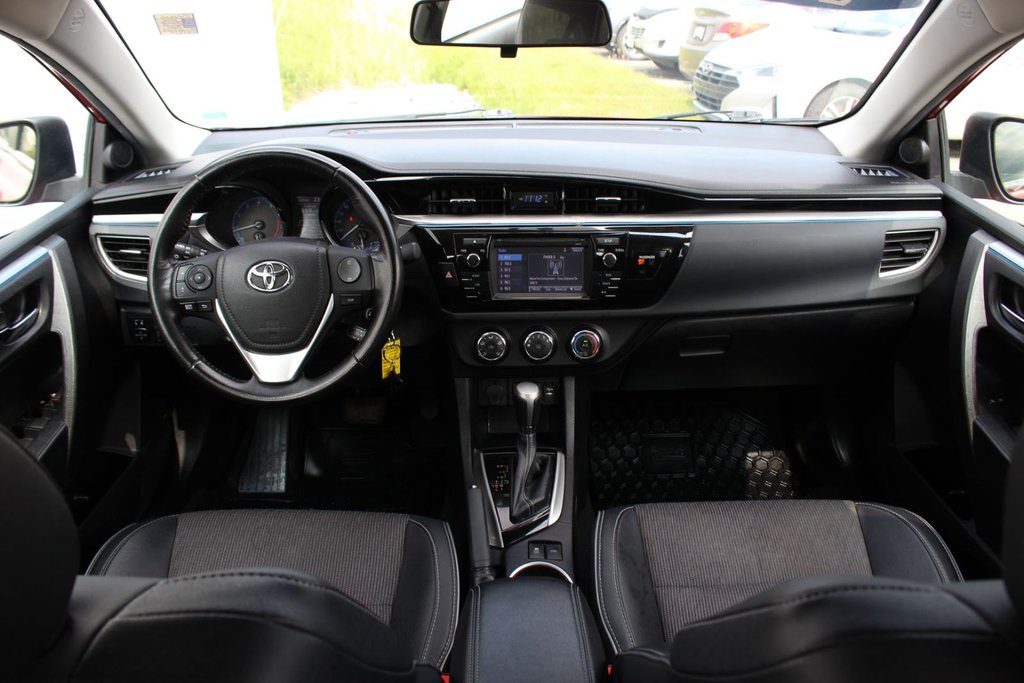 2016 Toyota Corolla S | Roof | Nav | Cam | USB | HtdSeats | Bluetooth in Saint John, New Brunswick - 15 - w1024h768px